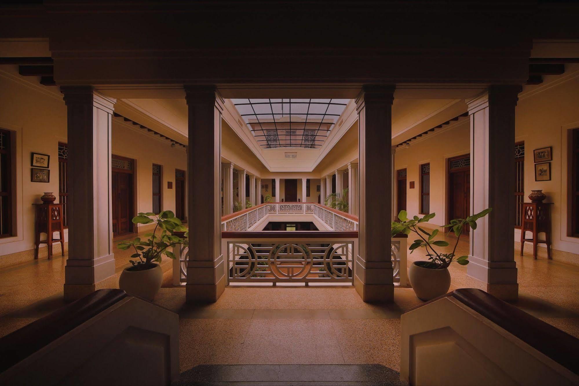 Visalam Chettinad Palace - A Cgh Earth Experience Kānādukāttān Esterno foto